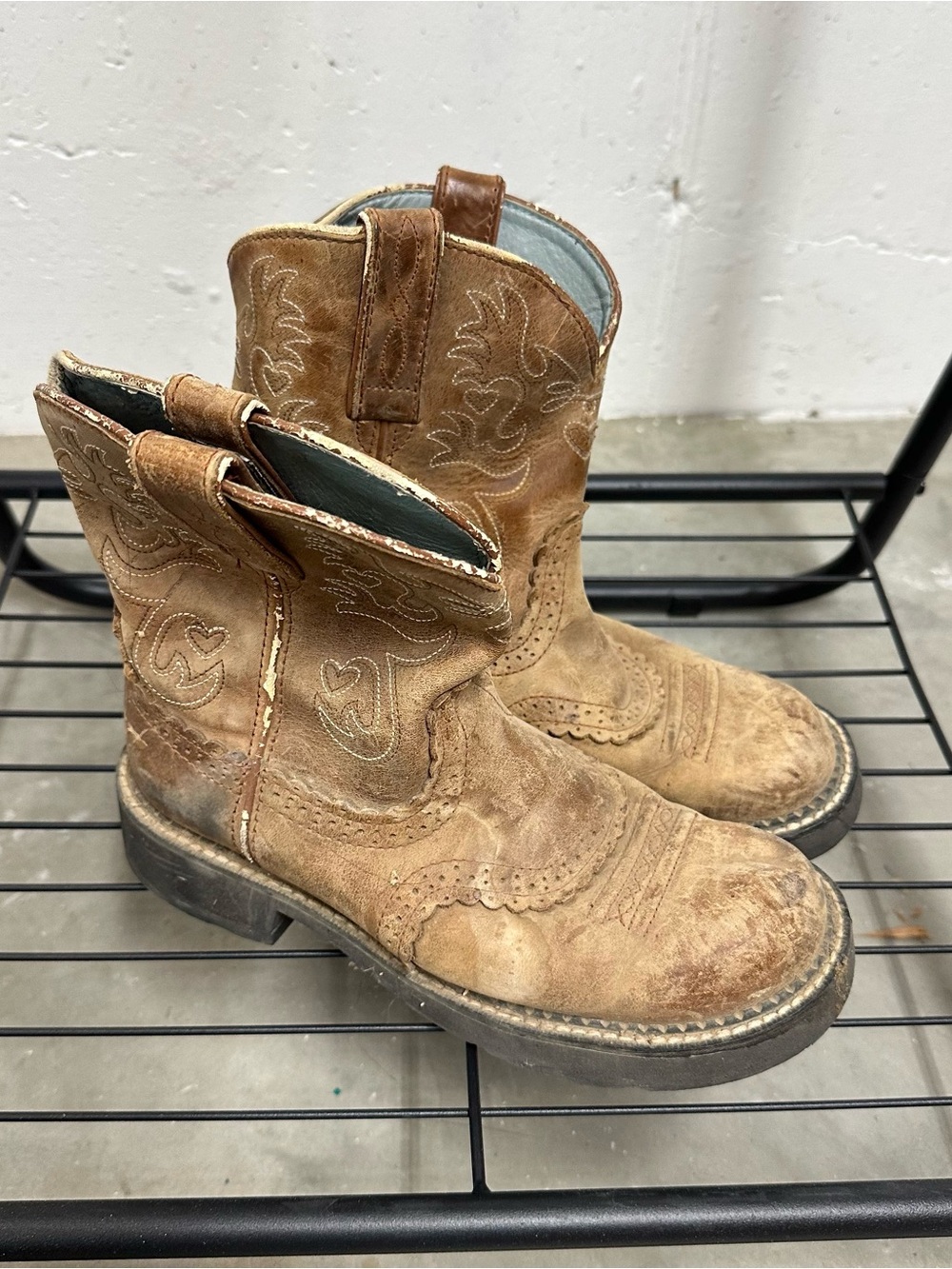 Ariat Brown Suede Western Pull-On Boot 🐴
